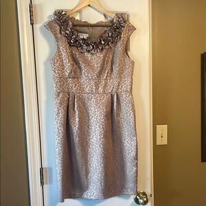 Elegant Silver Sleeveless Dress with Floral Neckline